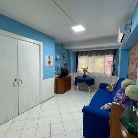 La Casa Di Dafne Apartment Messina Luaran gambar