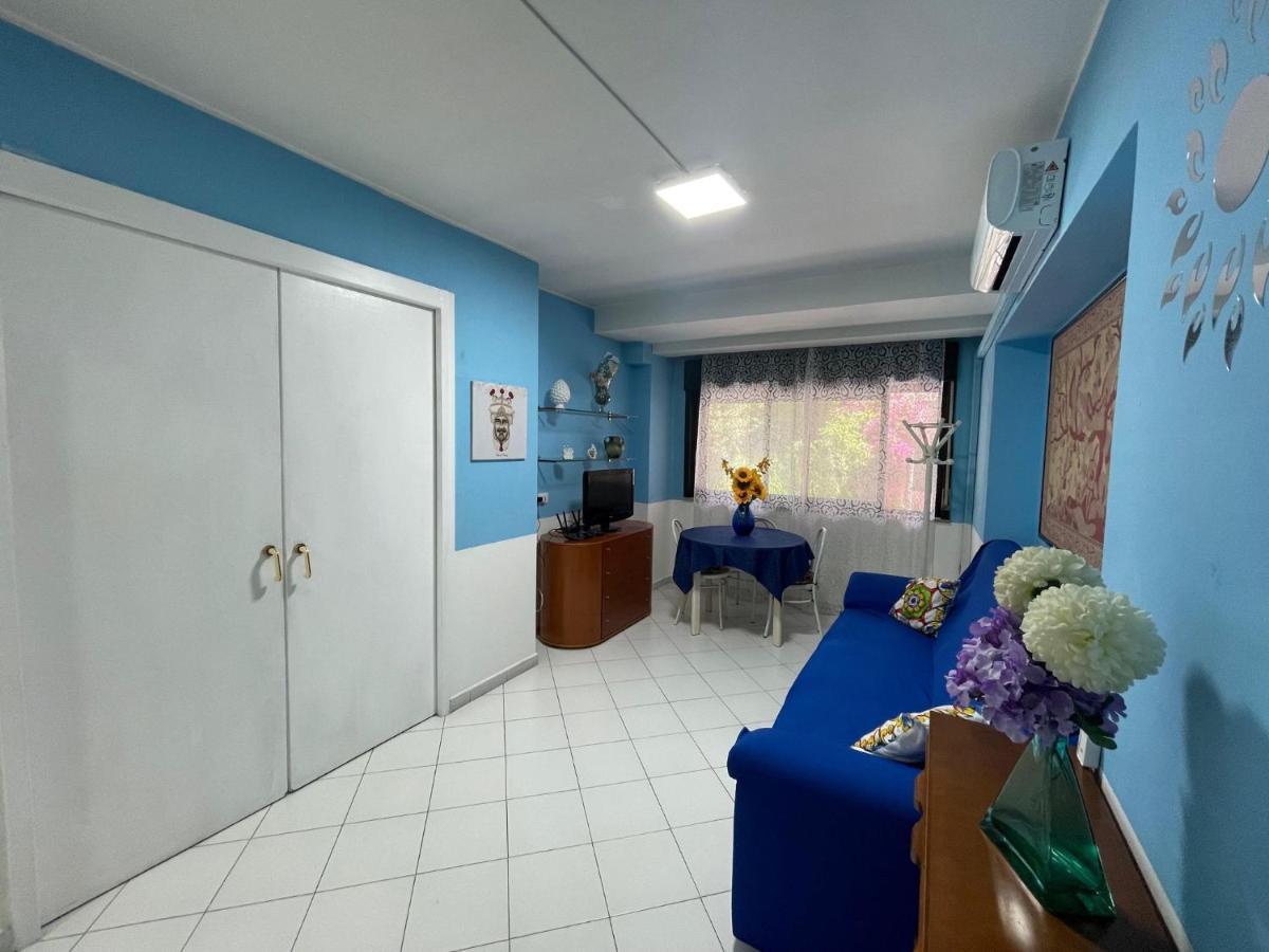 La Casa Di Dafne Apartment Messina Luaran gambar